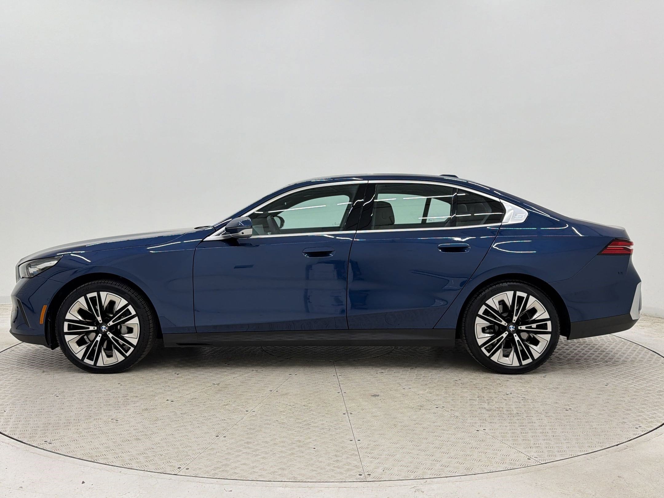 bmw 5 series 2025 WBA43FJ09SCU41876 image bmw 5 series 2025 WBA43FJ09SCU41876 image